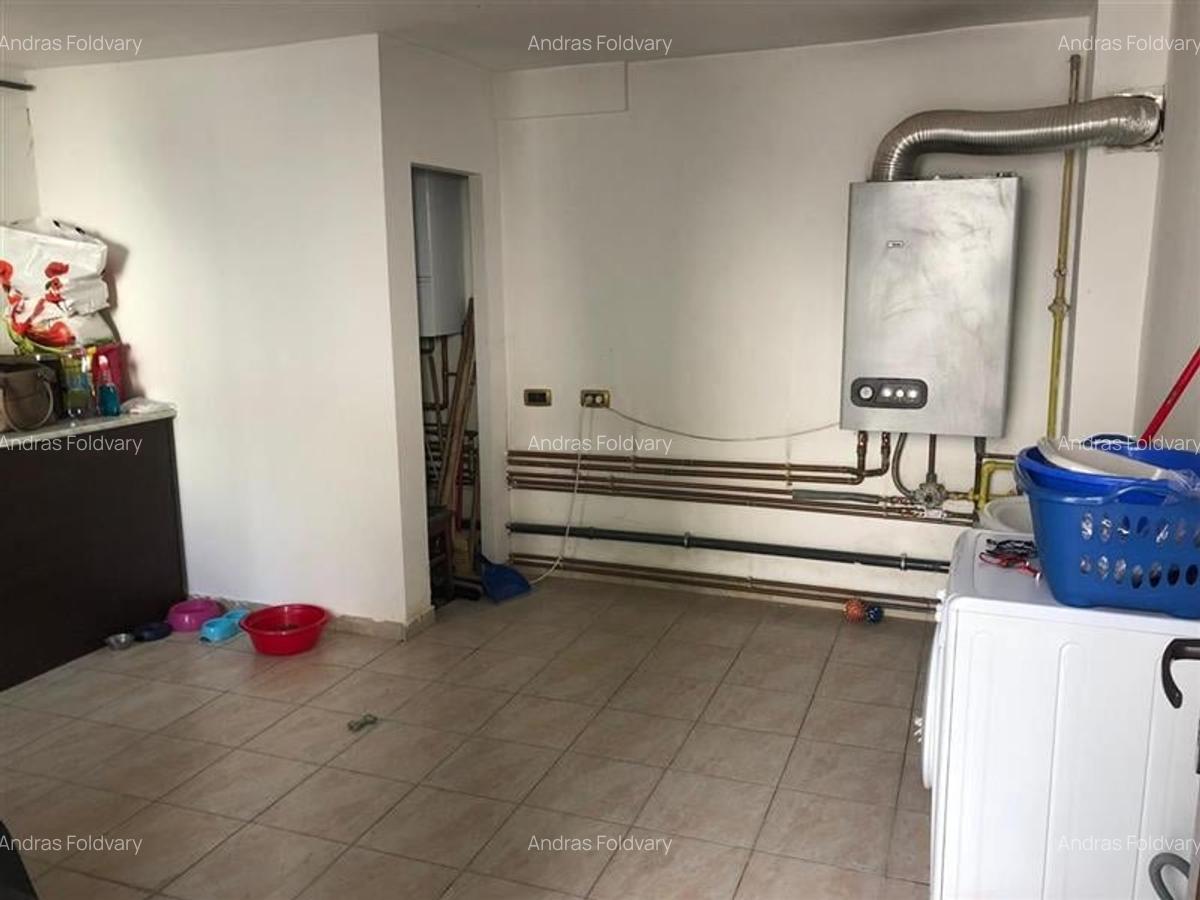 Casă cu 20 camere în Complex Studențesc - 14