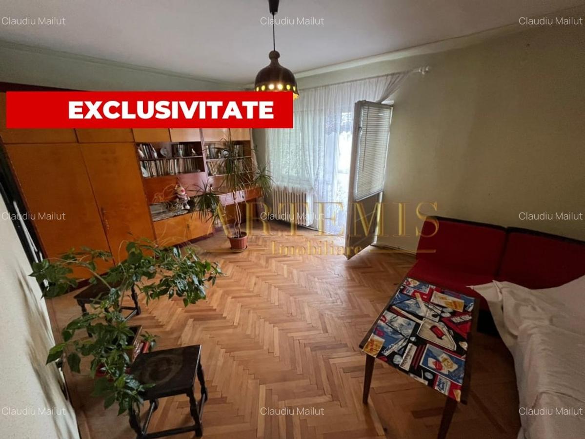 Apartament 3 camere, decomandat , strada Garoafei - 1