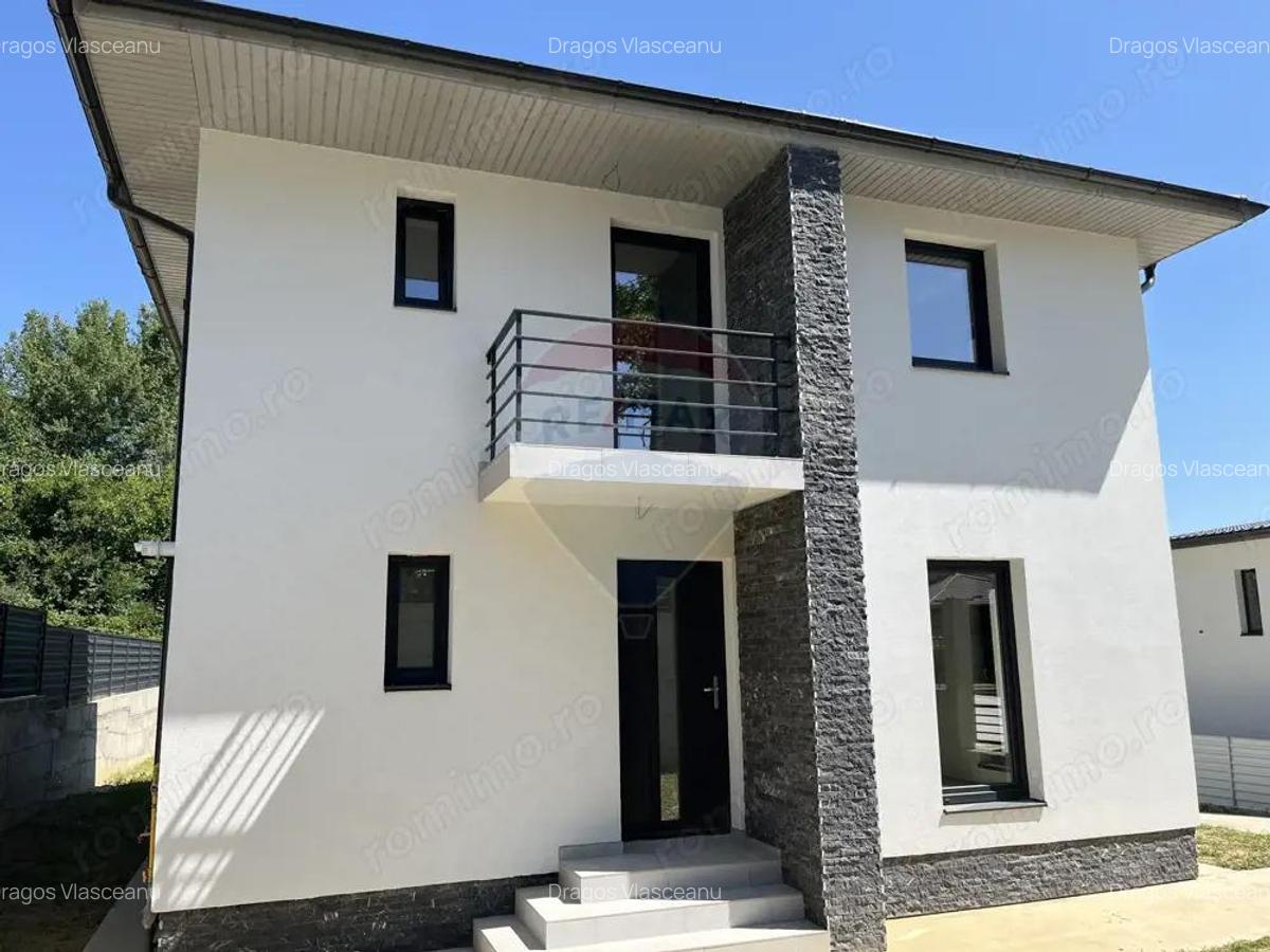 Casa de vanzare la 12 minute de Pite?ti inconjurata de natura - 2