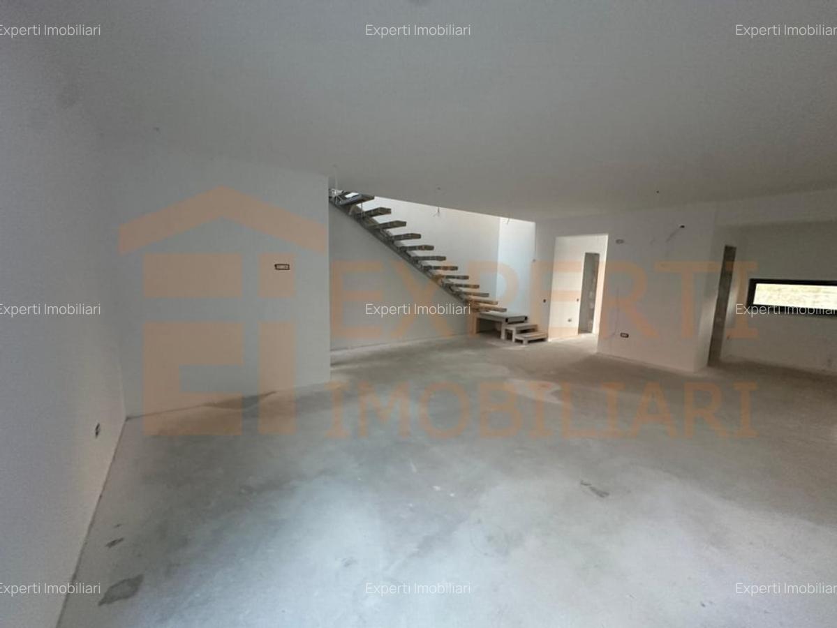 Vila deosebita de vanzare - zona Mamaia Nord pe malul lacului - 15