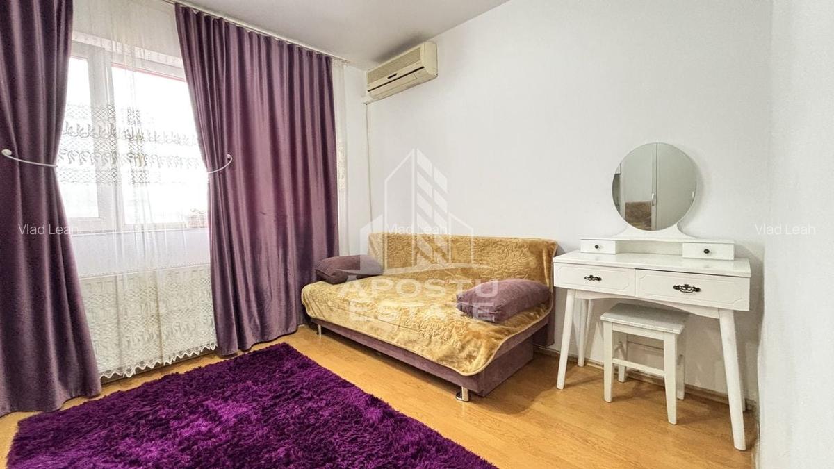 Garsoniera cocheta, mobilata si utilata, etaj intermediar, zona UMT - 2