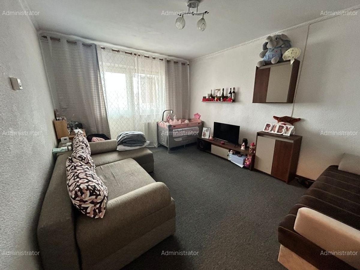 Apartamemt 2 camere zona Faget,decomandat,85000 Euro - 2