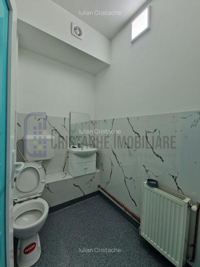 Spatiu comercial renovat si amenajat pentru a fi folosit ca o clinica medicala - 5