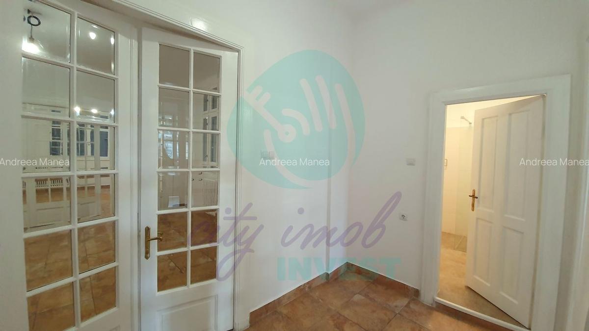Apartament cu 4 camere nedecomandat în P-ța Romană - 9