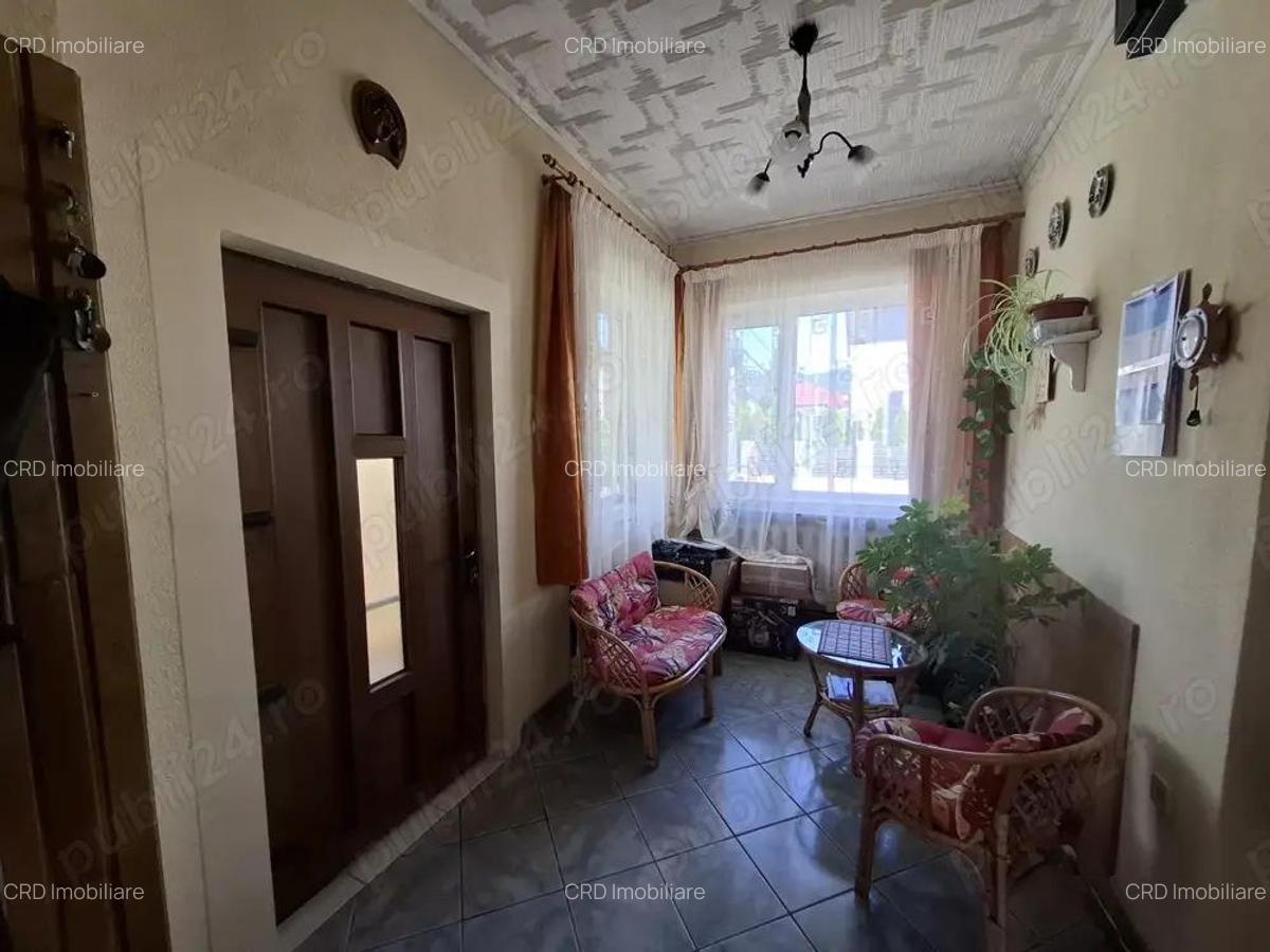 Zona Centrala (tronson Hotel Carpati si Parcul Regina Maria) -casa pe parter, zona foarte buna - 5
