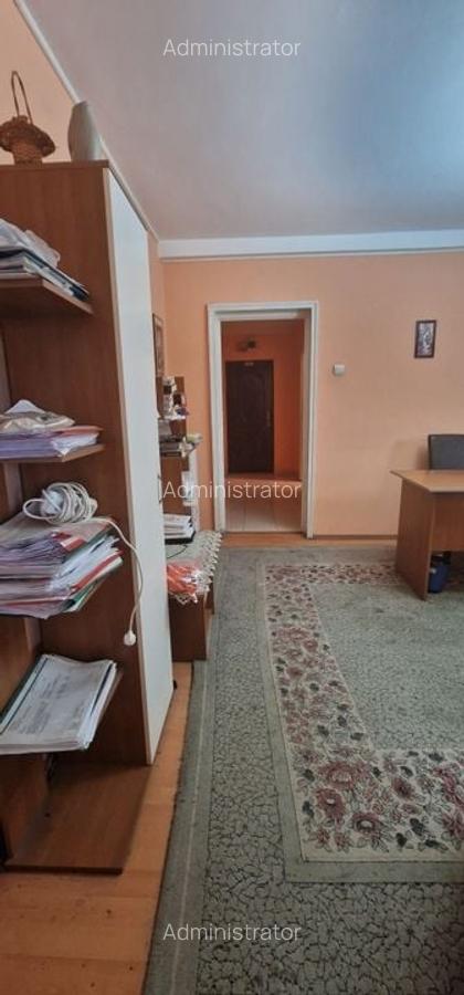 Trei camere etajul 1 , apartament Central. - 12