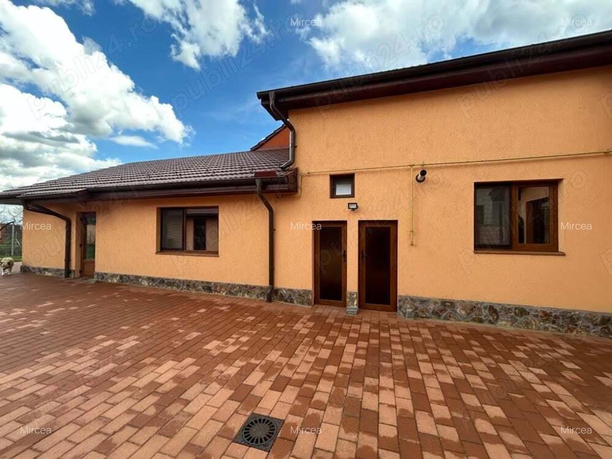 Vand casa in Gradiste,st.670 mp,la cheie - 2