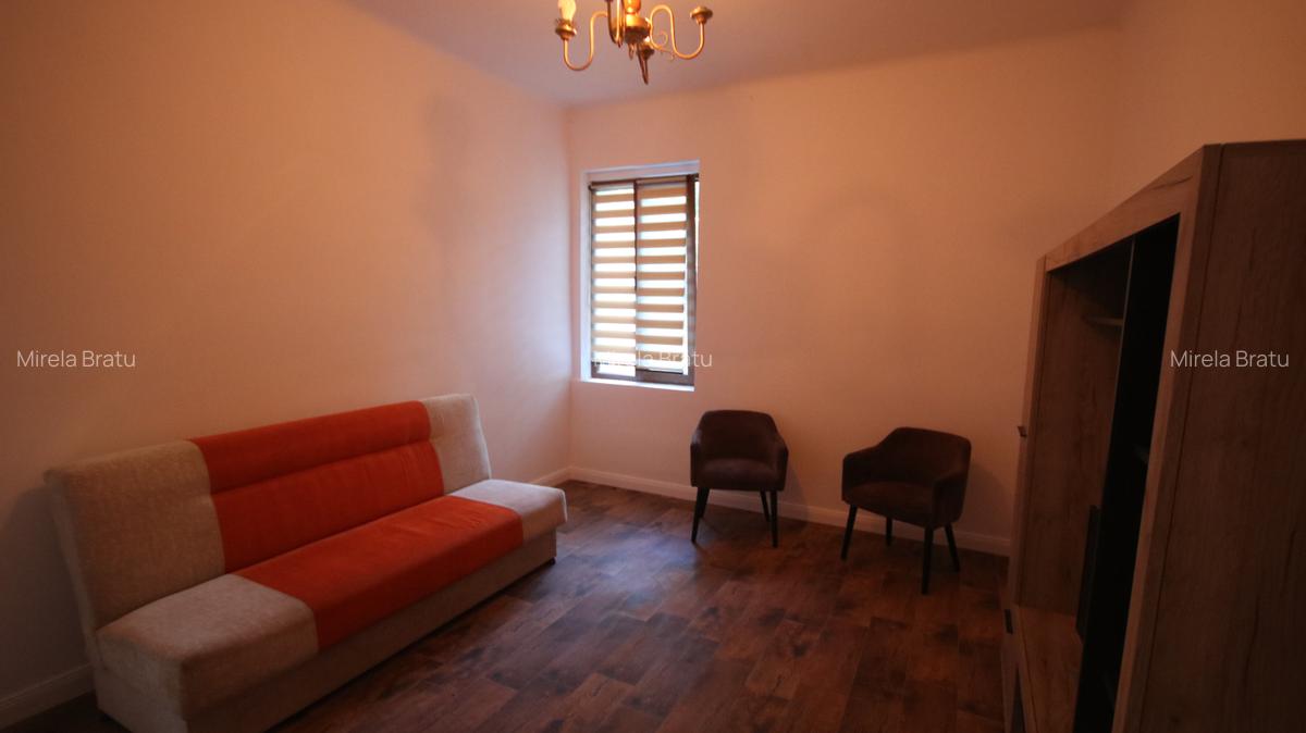 Inchiriere apartament in vila,la cca 300 m de UVT,bd.Mihai Viteazul - 9