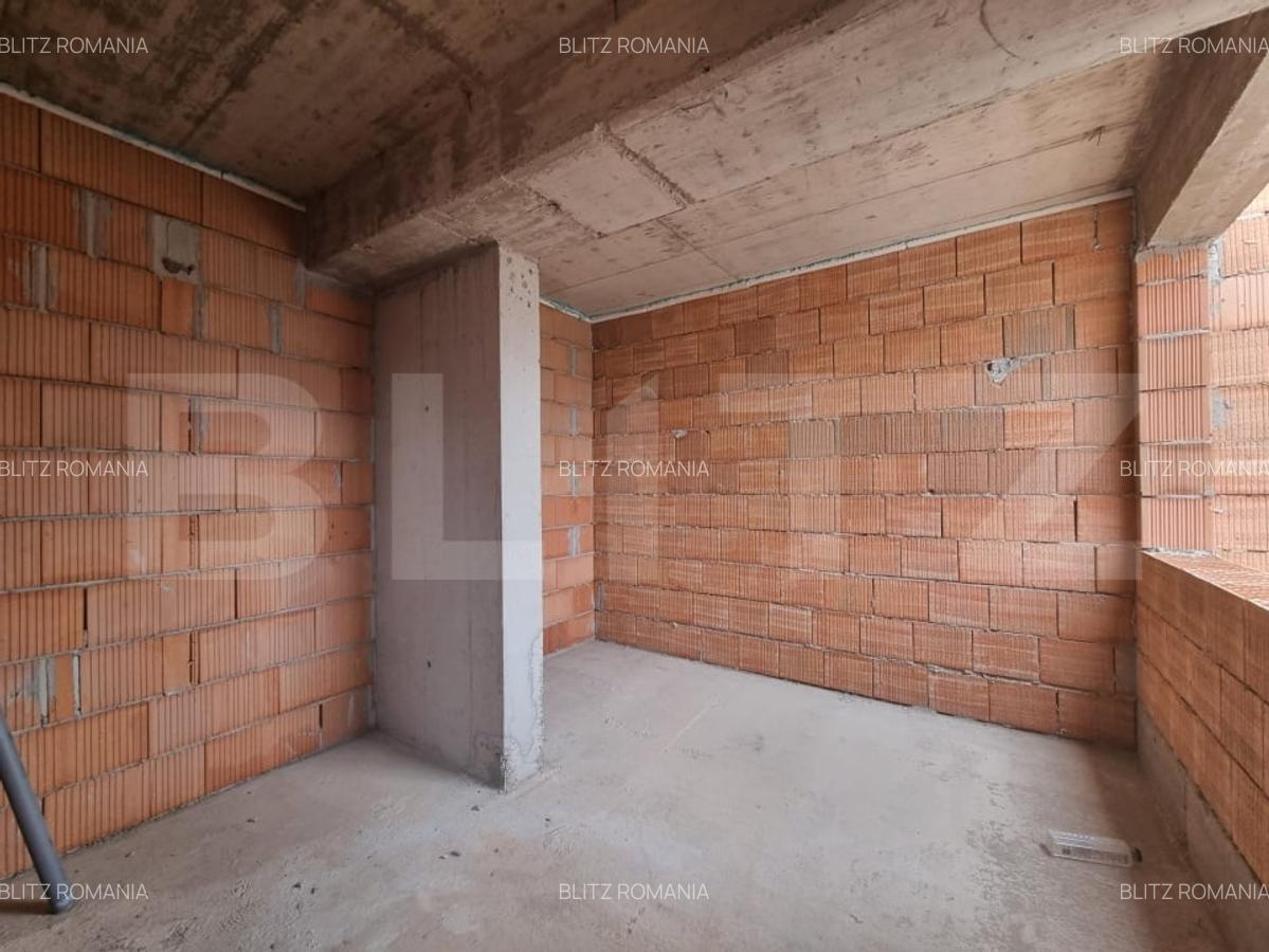 Oportunitate investitie! 2 camere, 37 mp, terasa 16 mp, zona Spitalului Regional - 3