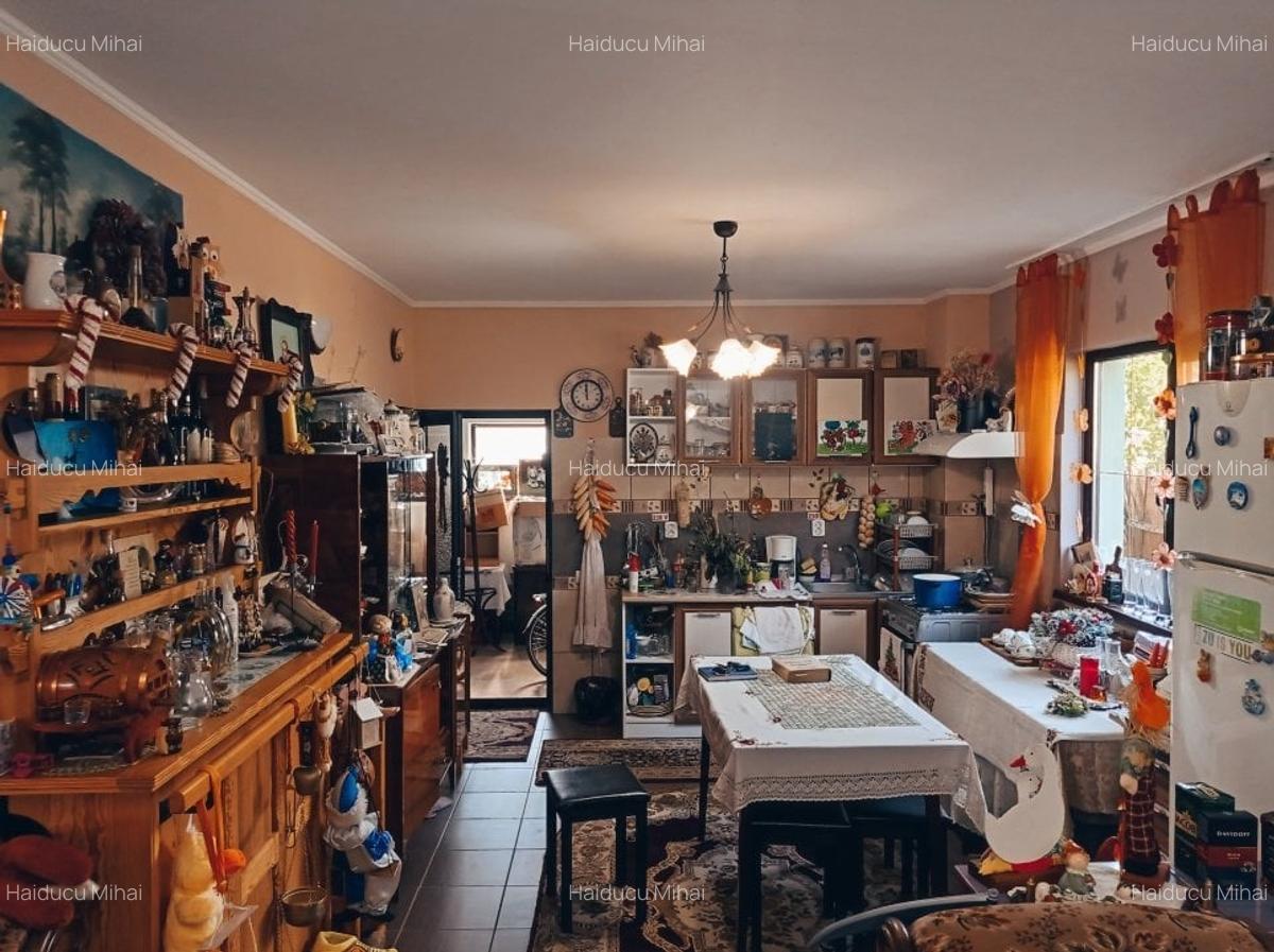 Casă cu 9 camere în Central - 26