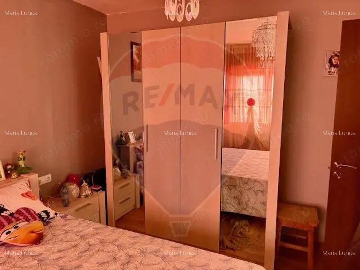 Casa / Vila cu 5 camere de vanzare - 17