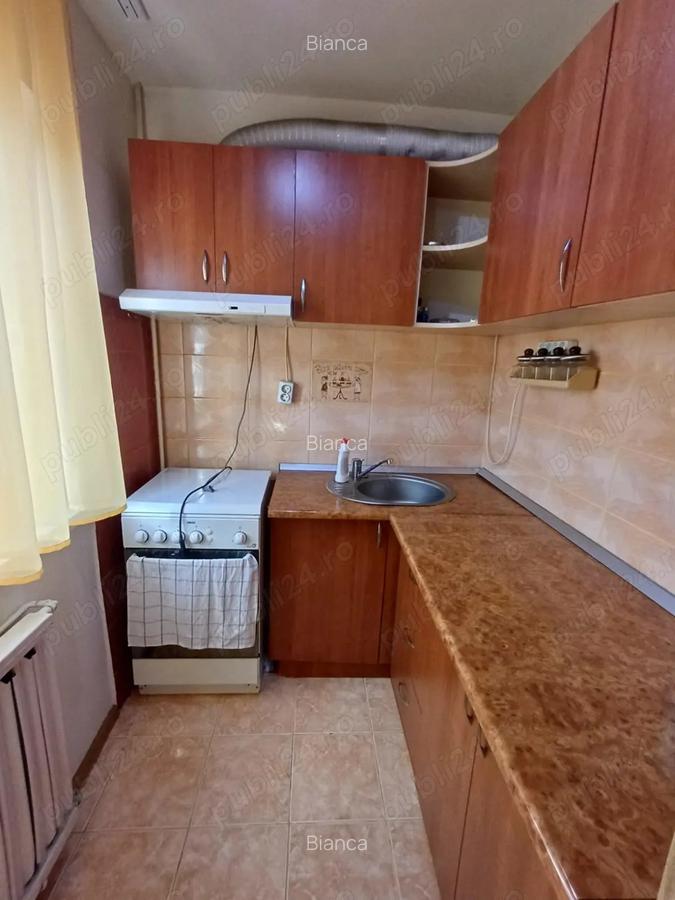 Proprietar, apartament 1 camera, zona Lipovei, etaj 1 - 8 Proprietar, apartament 1 camera, zona Lipovei, etaj 1 - 8