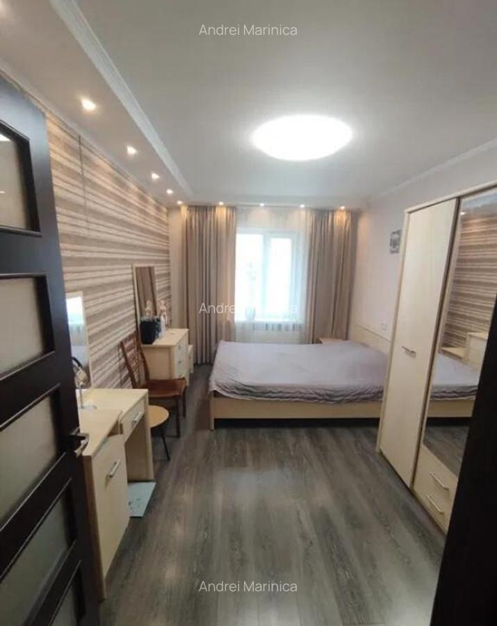 Apartament cu 3 camere de vanzare zona Drumul Sarii - 2