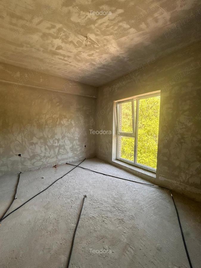 Duplex cu 4 camere, zona Tauti - 9