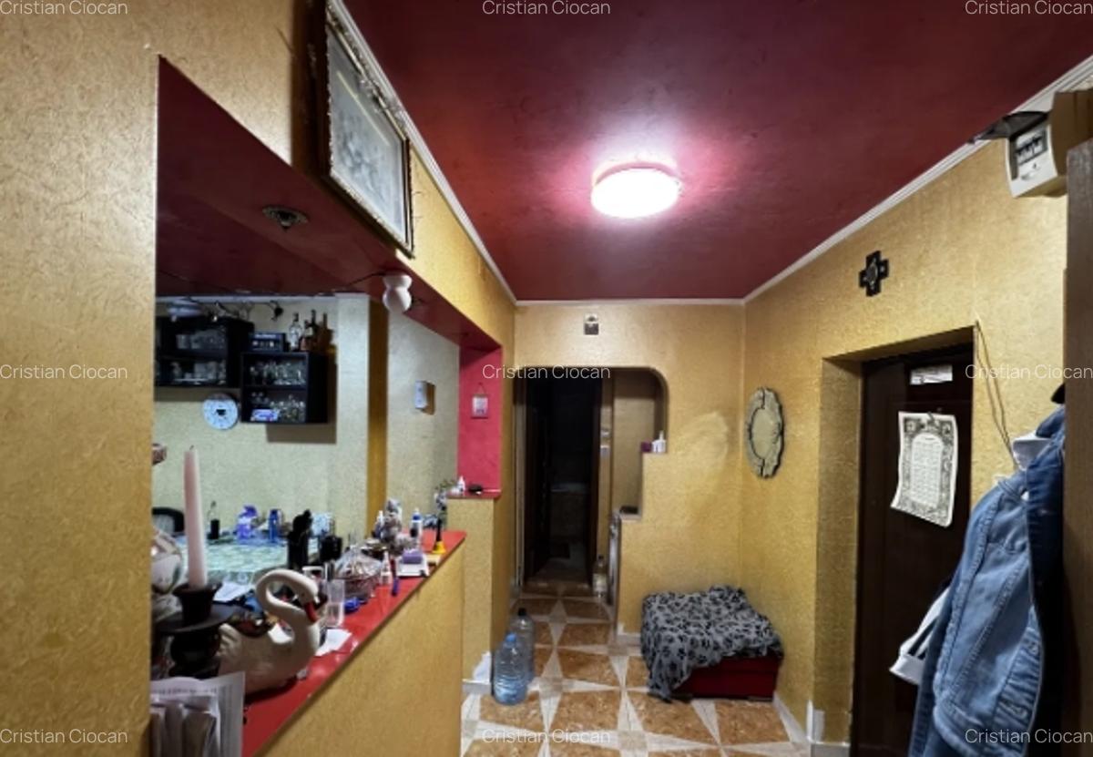 P-ta Muncii metrou, bl.1987 reabilitat,decomandat,4/8, balcon,  AC, mobilat. - 5