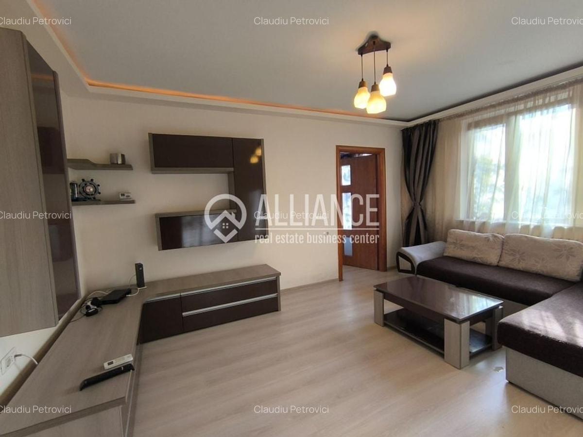 CENTRU COLONADELOR(cod03) - 2 Camere luminoase ! - 3