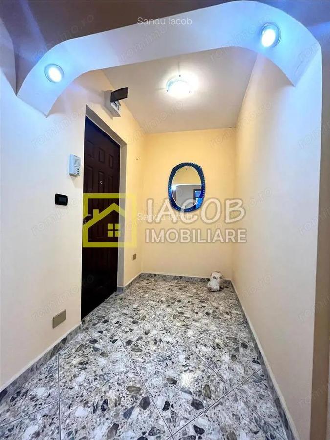 Apartament 3 camere decomandate, etaj 1, str. Narciselor 15, Bacau - 4