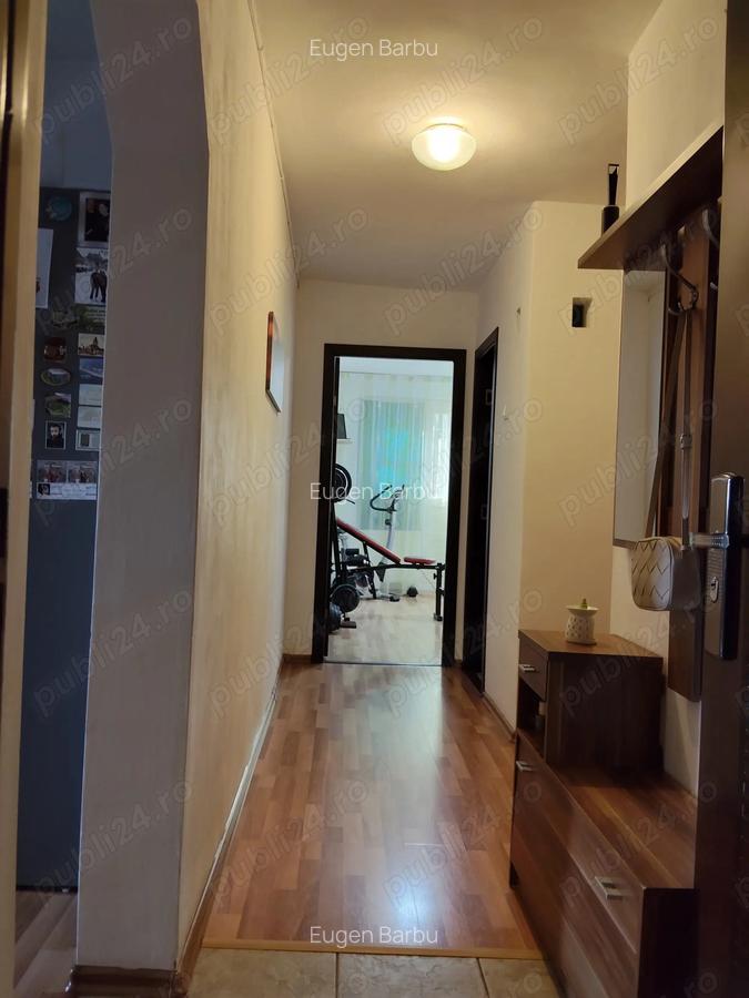 Apartament 4camere de vanzare - 1 Apartament 4camere de vanzare - 1