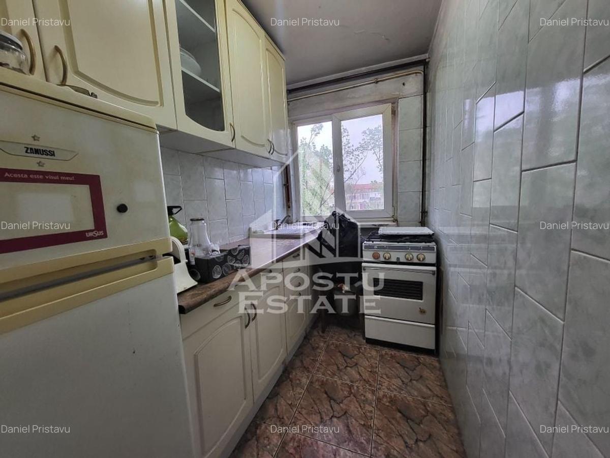 Apartament cu 3 camere, zona Dacia - 2