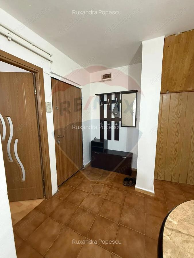 Apartament cu 2 camere de inchiriat in zona 1 Mai - 5