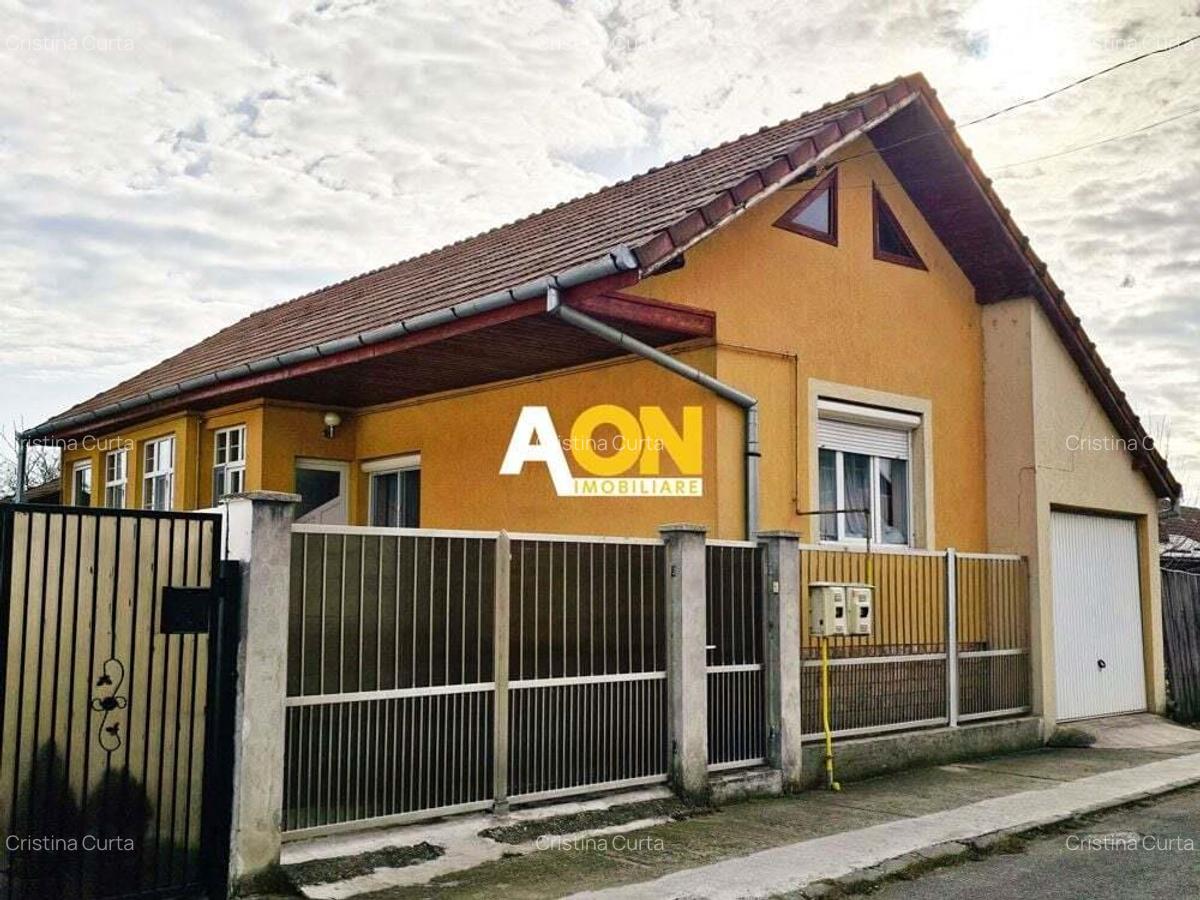 Casa 4 camere, cu garaj si pivnita, 269 mp teren, zona Lipoveni - 1