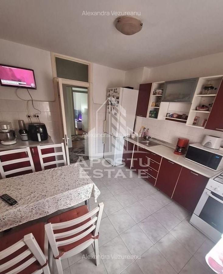 Apartament cu 3 camere decomandat, mobilat în Girocului - 3
