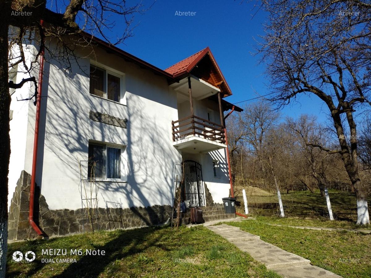 Casa de vacanta  de vanzare la cheie 2008 Runcu-Badeni - 2 Casa de vacanta  de vanzare la cheie 2008 Runcu-Badeni - 2