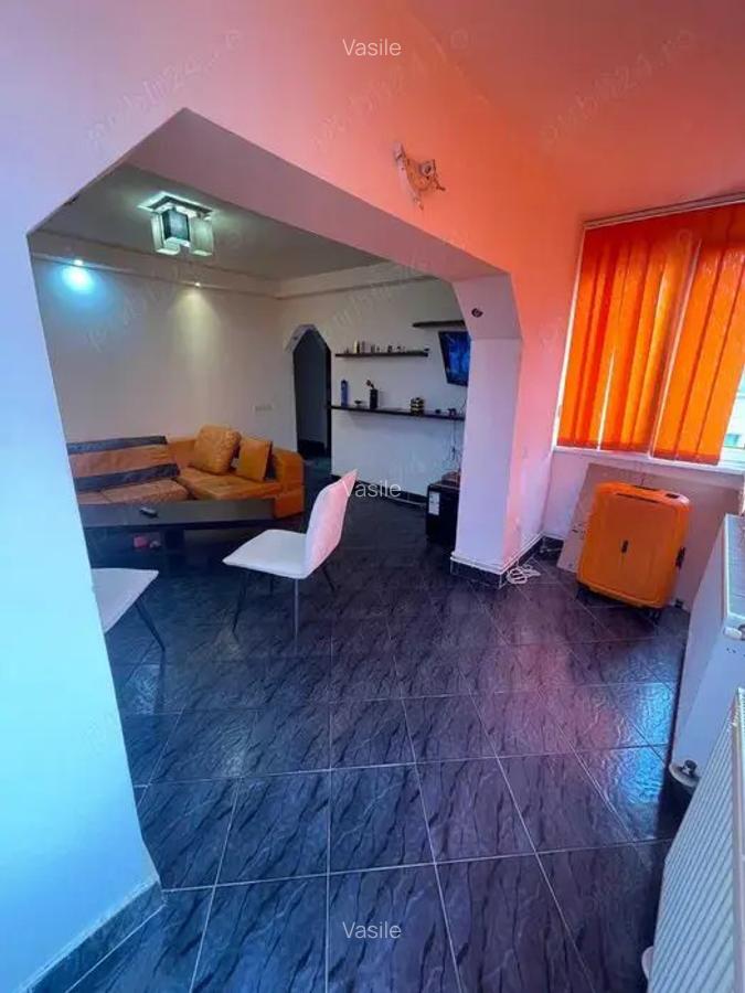 Vand apartament 2 camere - 2