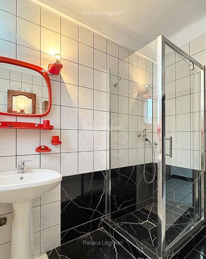 Apartament cu 3 camere pe strada Republicii - 8