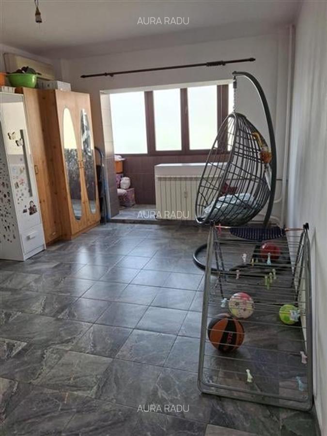 3 camere Delfinului- bloc 1984 - parc Morarilor - 4