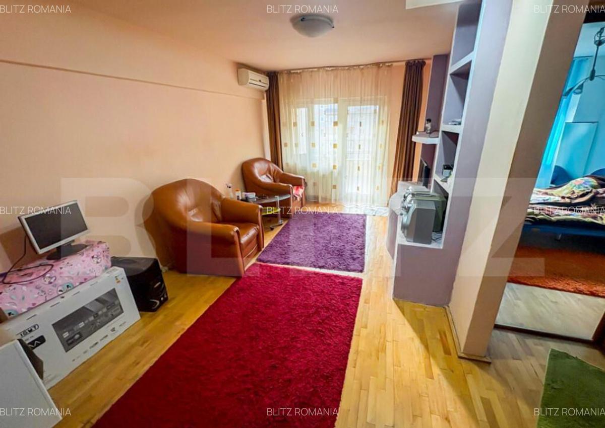 Apartament cu 4 camere, decomandat, zona Decebal - 3