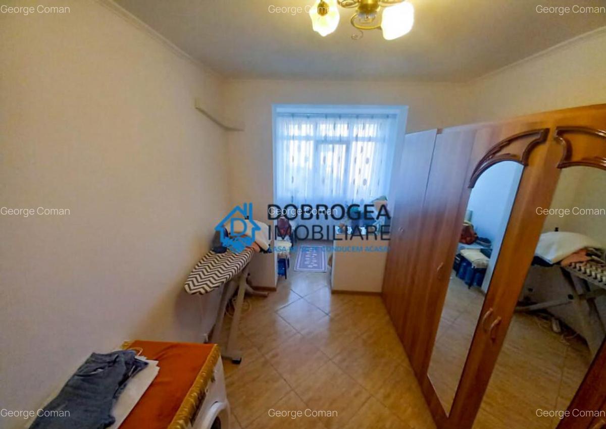 Zona vest, apartament 4 camere, decomandat - 2 Zona vest, apartament 4 camere, decomandat - 2