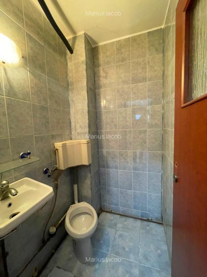Apartament 4 camere-Podu Ros-Palas-sens giratoriu - 16