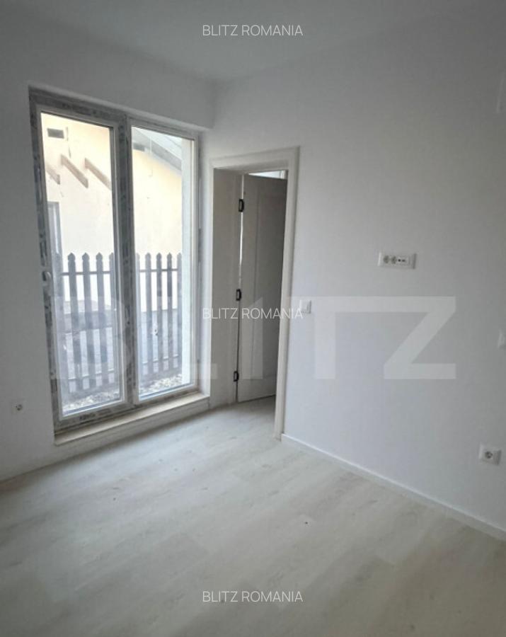 Casa de vanzare in Sanpetru teren 300 m2, suprafa? - 7
