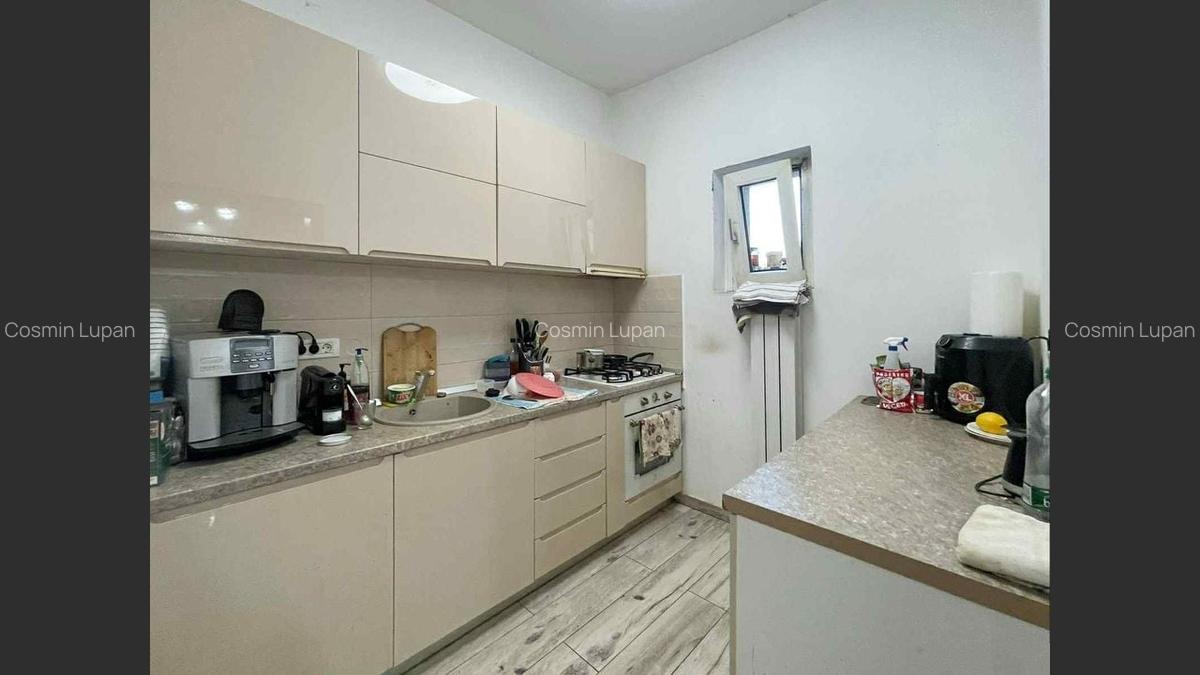 Casa 7 camere, teren 590 mp in Calnic - 8