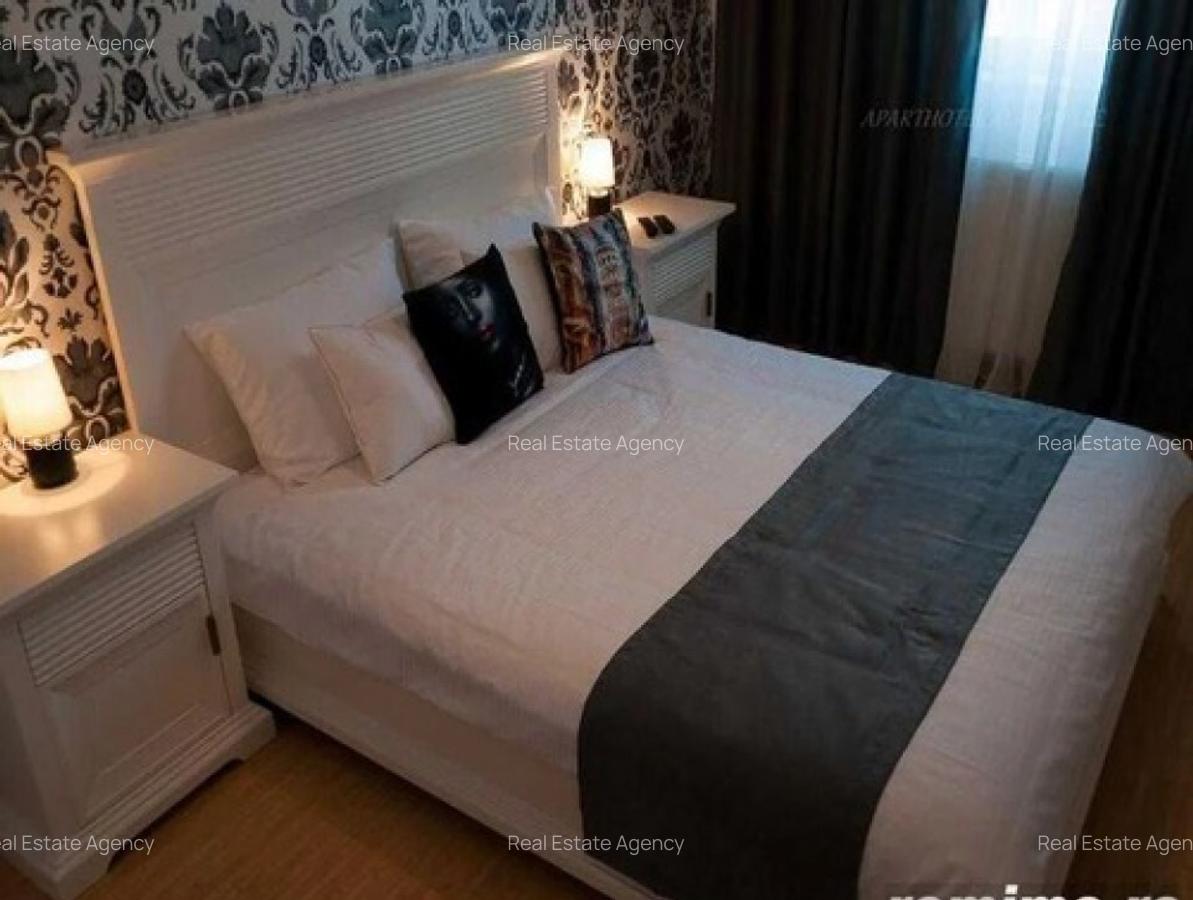 2 camere in zona Soarelui - 1