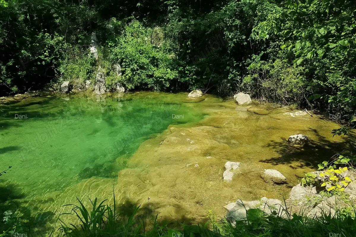 Casa tradi?ionala din piatra de vanzare, zona Cheile Nerei - 6