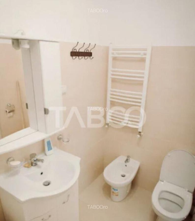 Apartament de vanzare decomandat cu 2 camere situat in Maras - 7