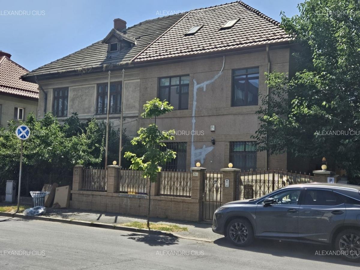 Floreasca-Barbu Vacarescu Apartament  în vilă - Et 1 + pod amenajabil 159mp - 5