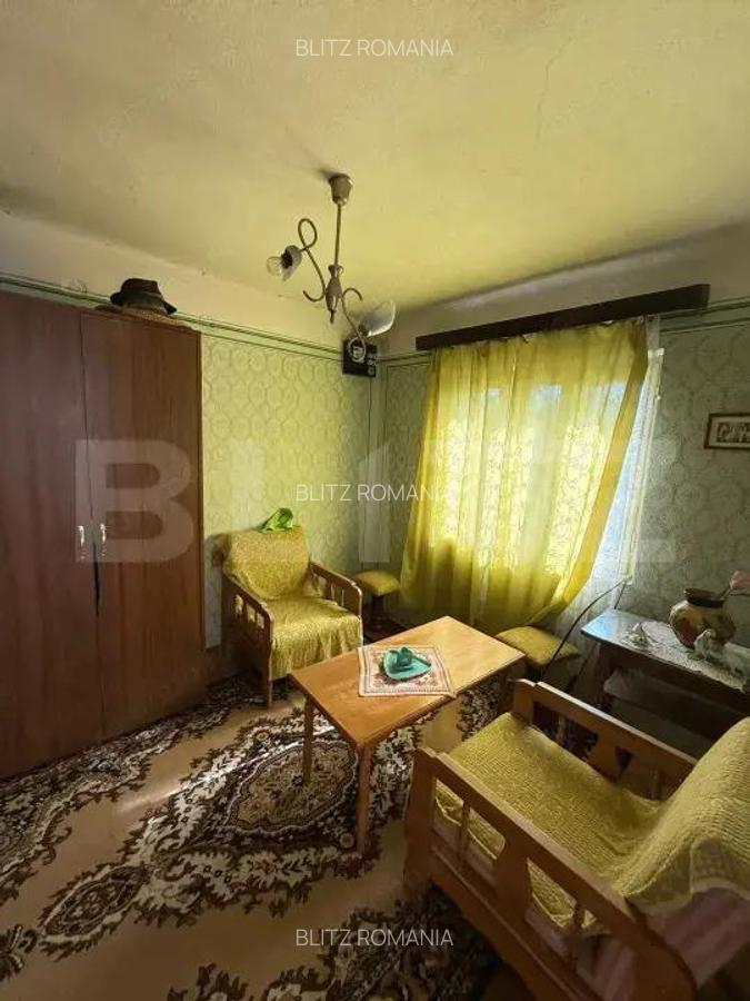 Casa batraneasca, renovabila, Comuna Danesti, Sat Vacarea, 2570 mp, front 25 ml - 2