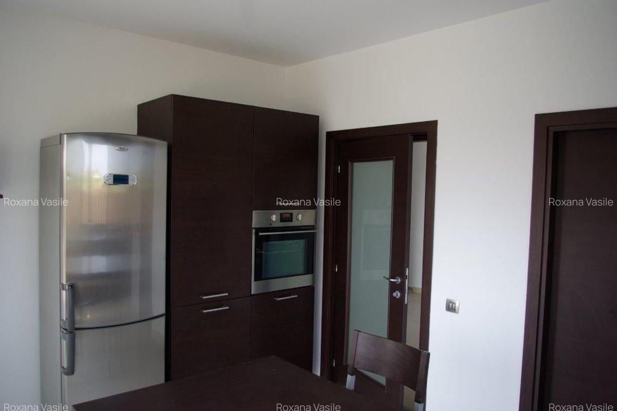 Vanzare  Vila  5 camere  Campul  Pipera - 4