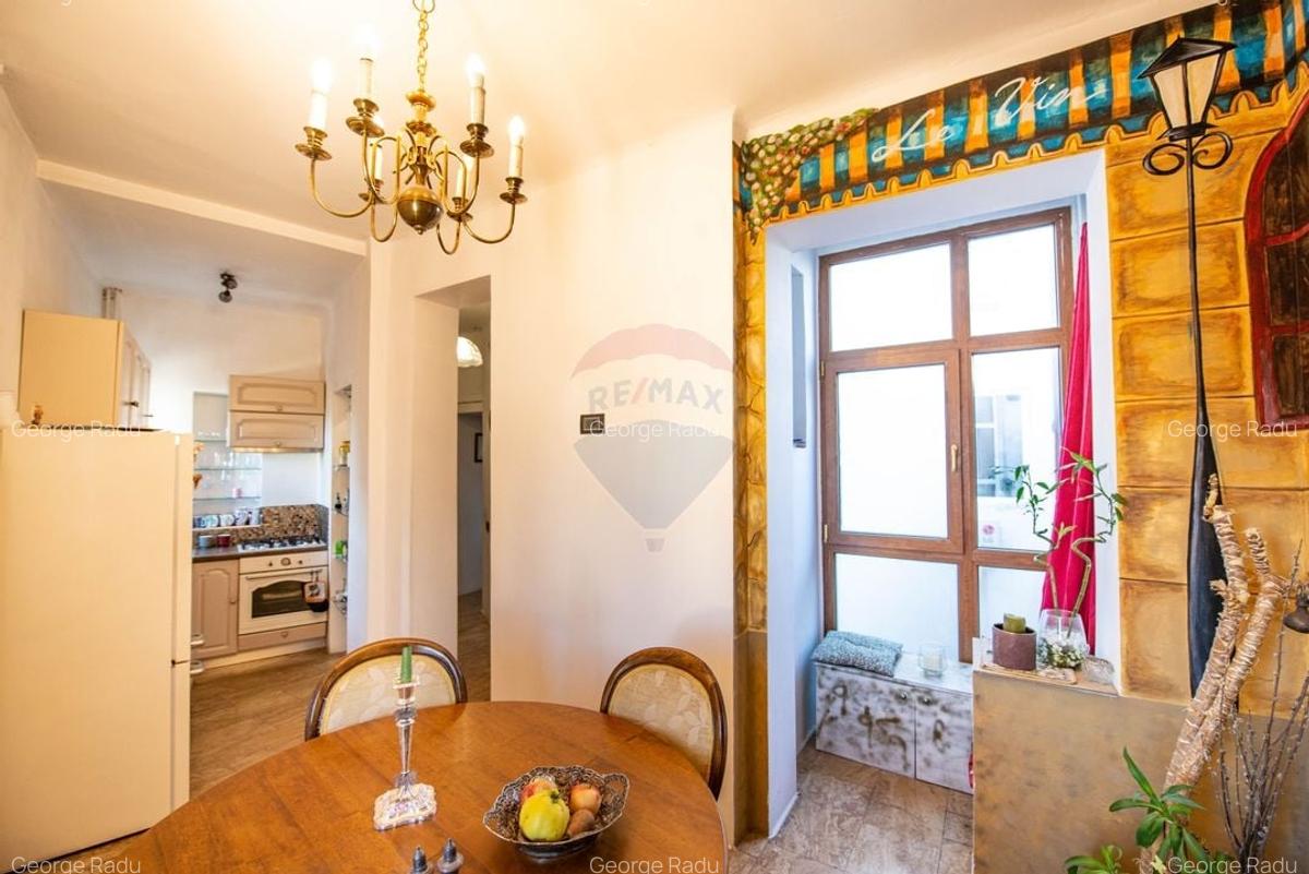 Apartament 3 camere de vanzare, 90 mp, ultracentral, Piata Unirii - 2