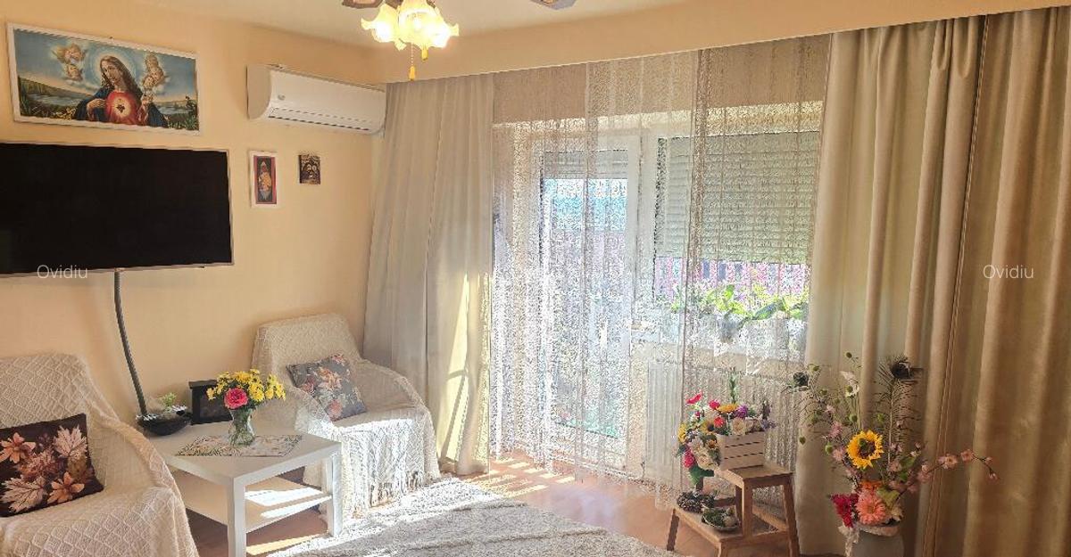 Vand apartament o camera, in Dorobanti, suprafata totala 47 mp, - 1 Vand apartament o camera, in Dorobanti, suprafata totala 47 mp, - 1