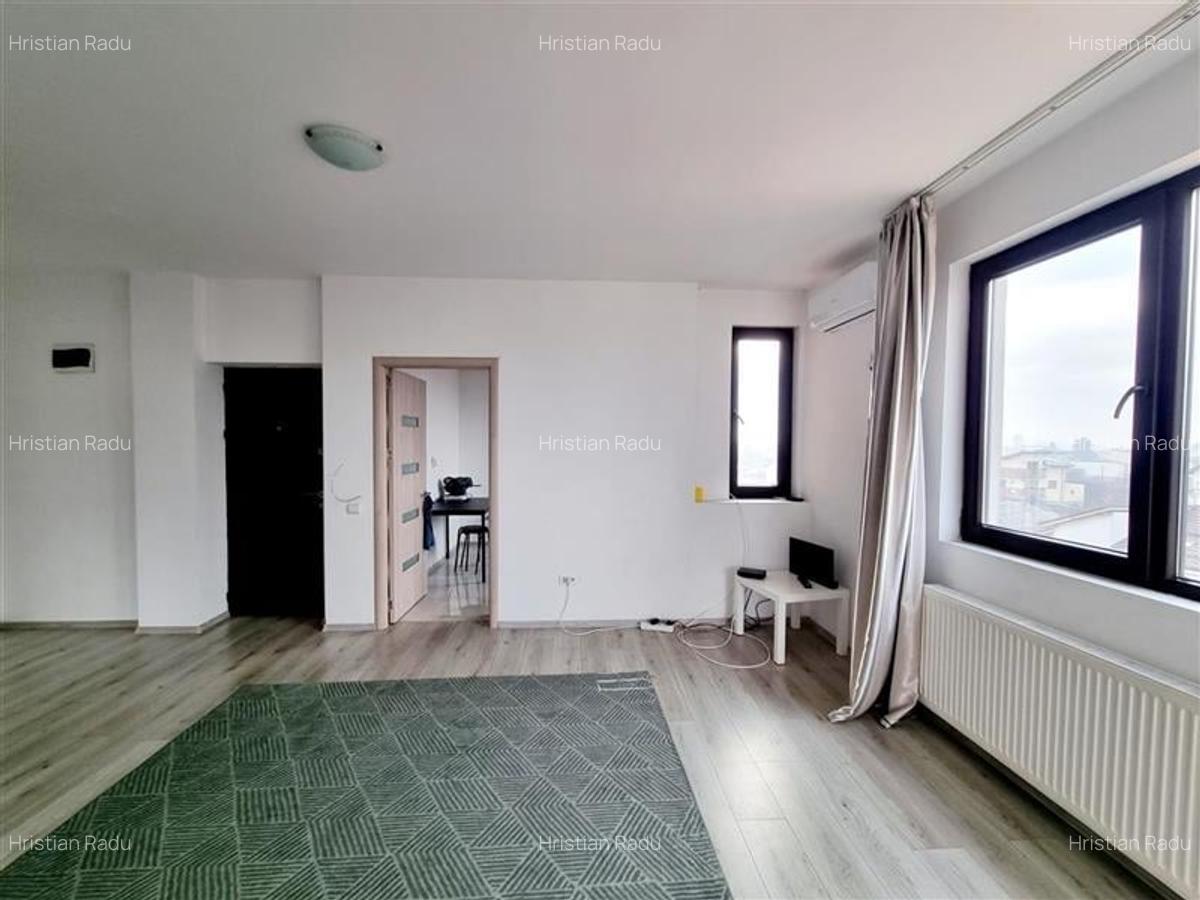 Apartament cu 3 camere semidecomandat în Bucureștii Noi - 2