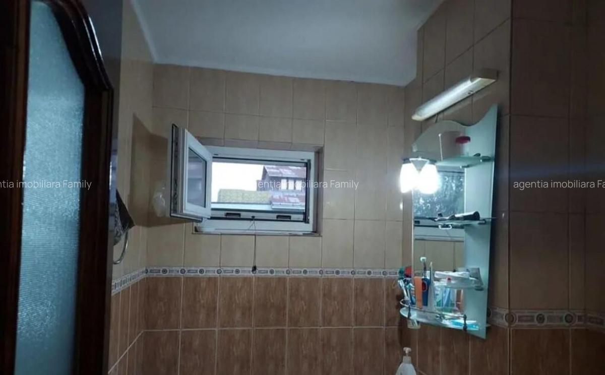 Apartament cu 3 Camere Decomandate Zona George Enescu - 4