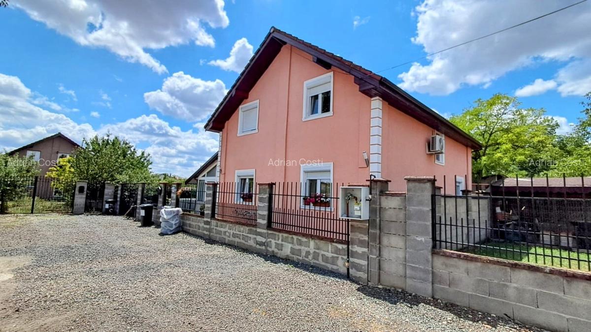 Casa individuală, zonă liniștită, în Vatra veche a satului - 2
