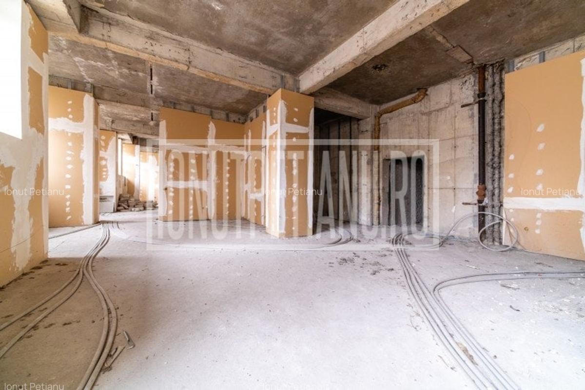 Spatiu comercial Bd Unirii Piata Alba Iulia Parter + 1etaj - 7