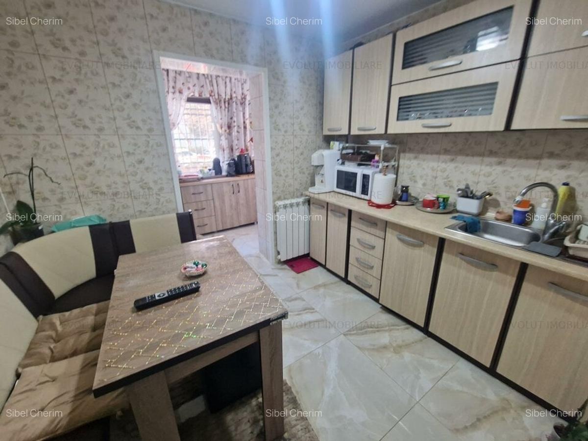Apartament 3 camere de vanzare decomandat Inel 2 - 14