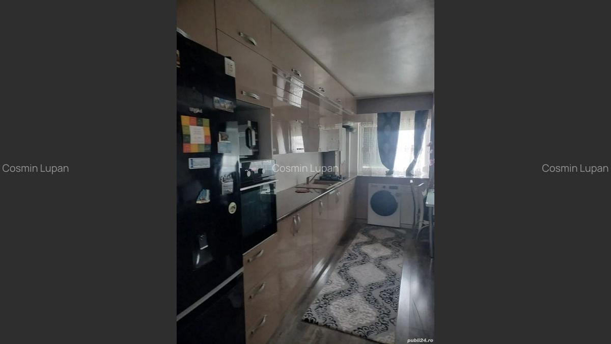 Apartament 3 camere, strada G-ral Eremia Grigorescu (Garii), 105.000EUR - 2
