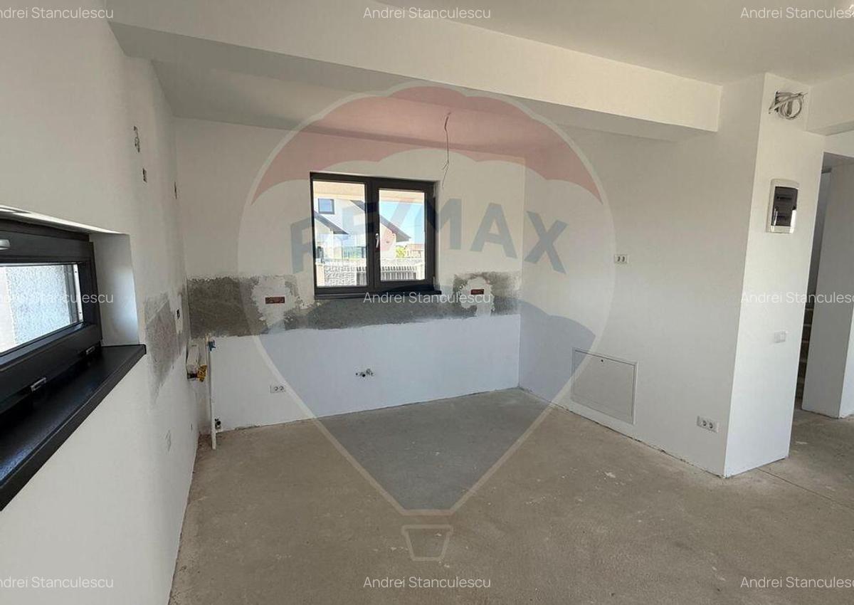 VANZARE Vila cu 4 camere in Pantelimon - 7